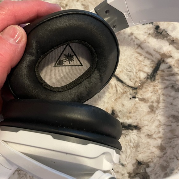 EARFORCE RECON 200 - Picture 3 of 4